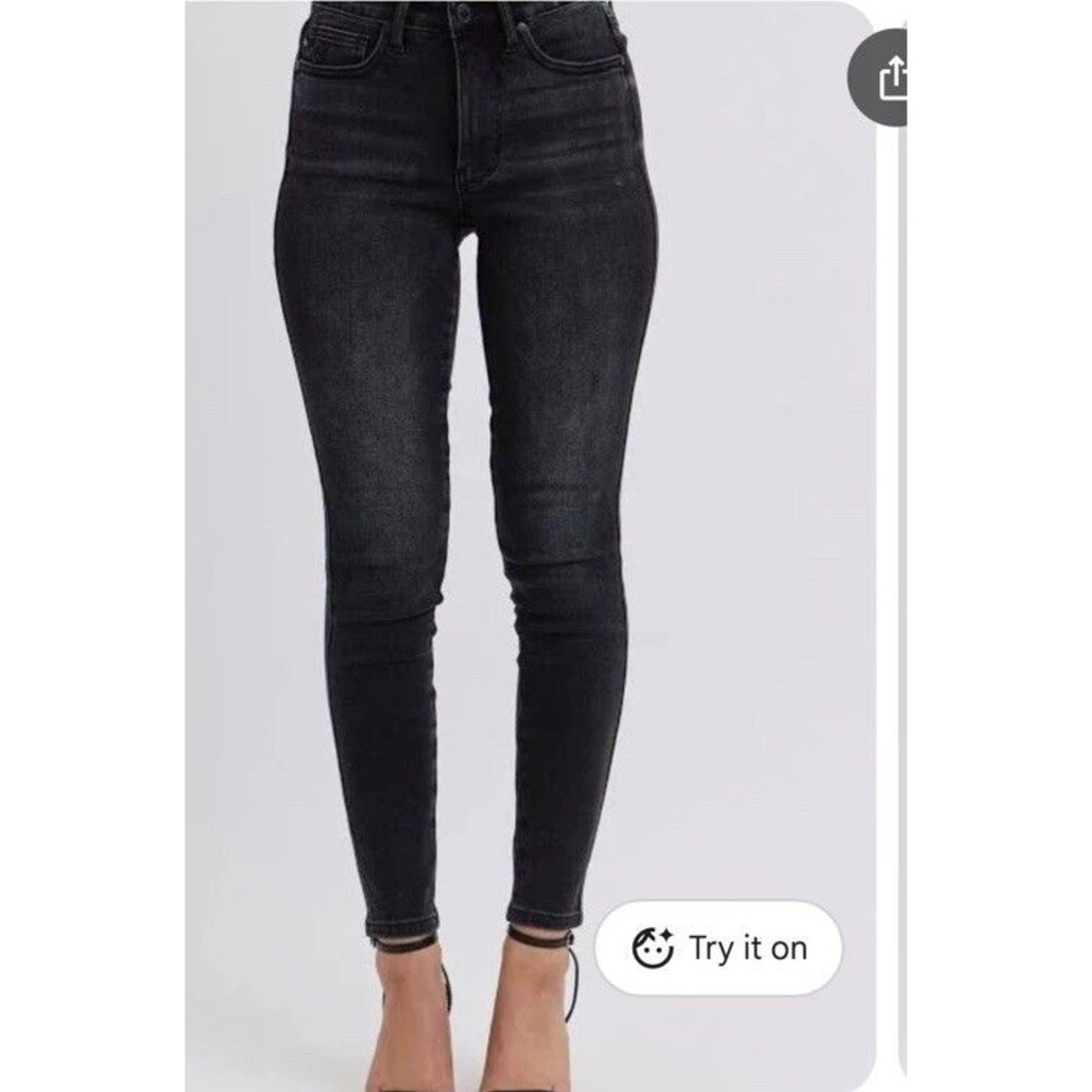 Judy Blue NWT Mid-Rise Tummy Control Black Skinny Jeans Size 0/24 Style #88878